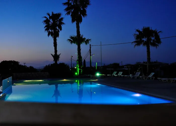Aparthotel Ampavris Family 3*