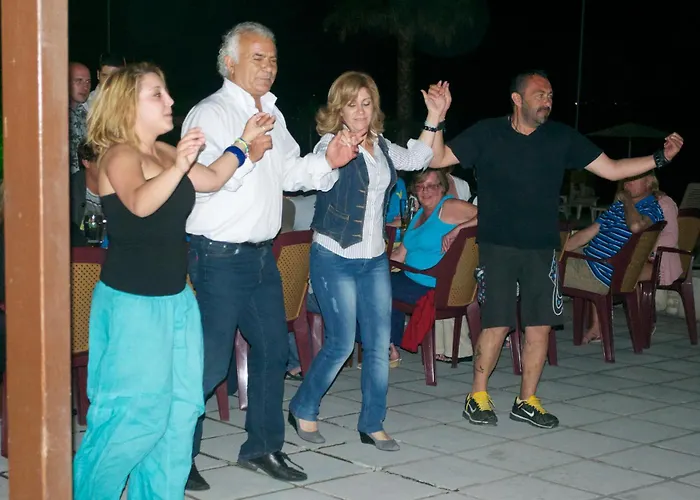 ενοικιαζόμενα Ξενοδοχείο με διαμερίσματα 3*