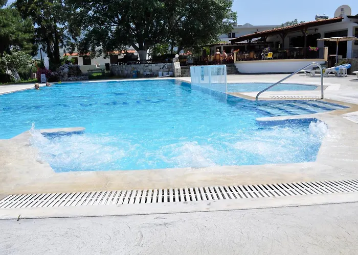 Ξενοδοχείο με διαμερίσματα ενοικιαζόμενα Αμπάβρης