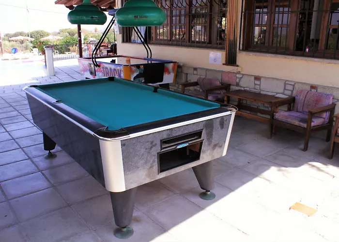 Ampavris Family Aparthotel