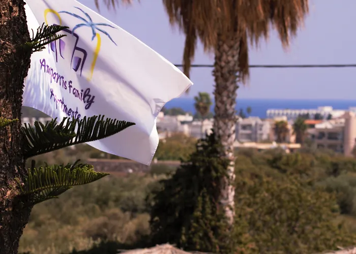 ενοικιαζόμενα Ξενοδοχείο με διαμερίσματα 3*