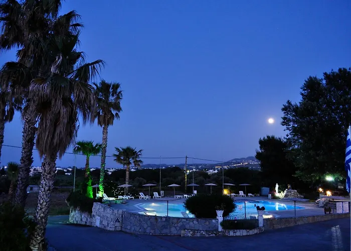 Aparthotel Ampavris Family