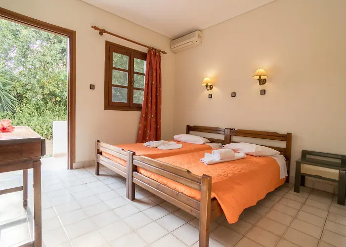 Aparthotel Ampavris Family