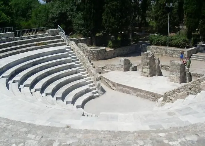 Ξενοδοχείο με διαμερίσματα ενοικιαζόμενα 3*