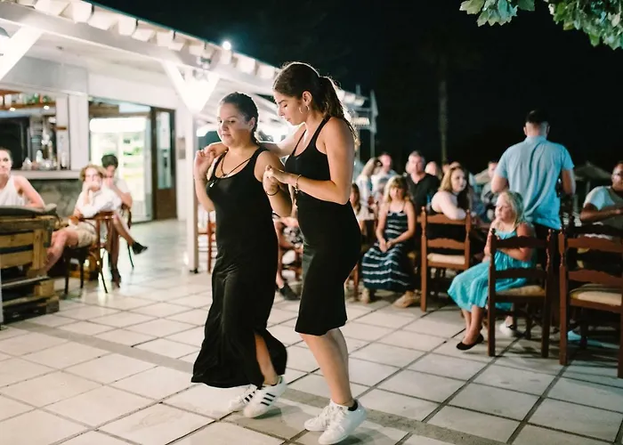 ενοικιαζόμενα Ξενοδοχείο με διαμερίσματα Αμπάβρης